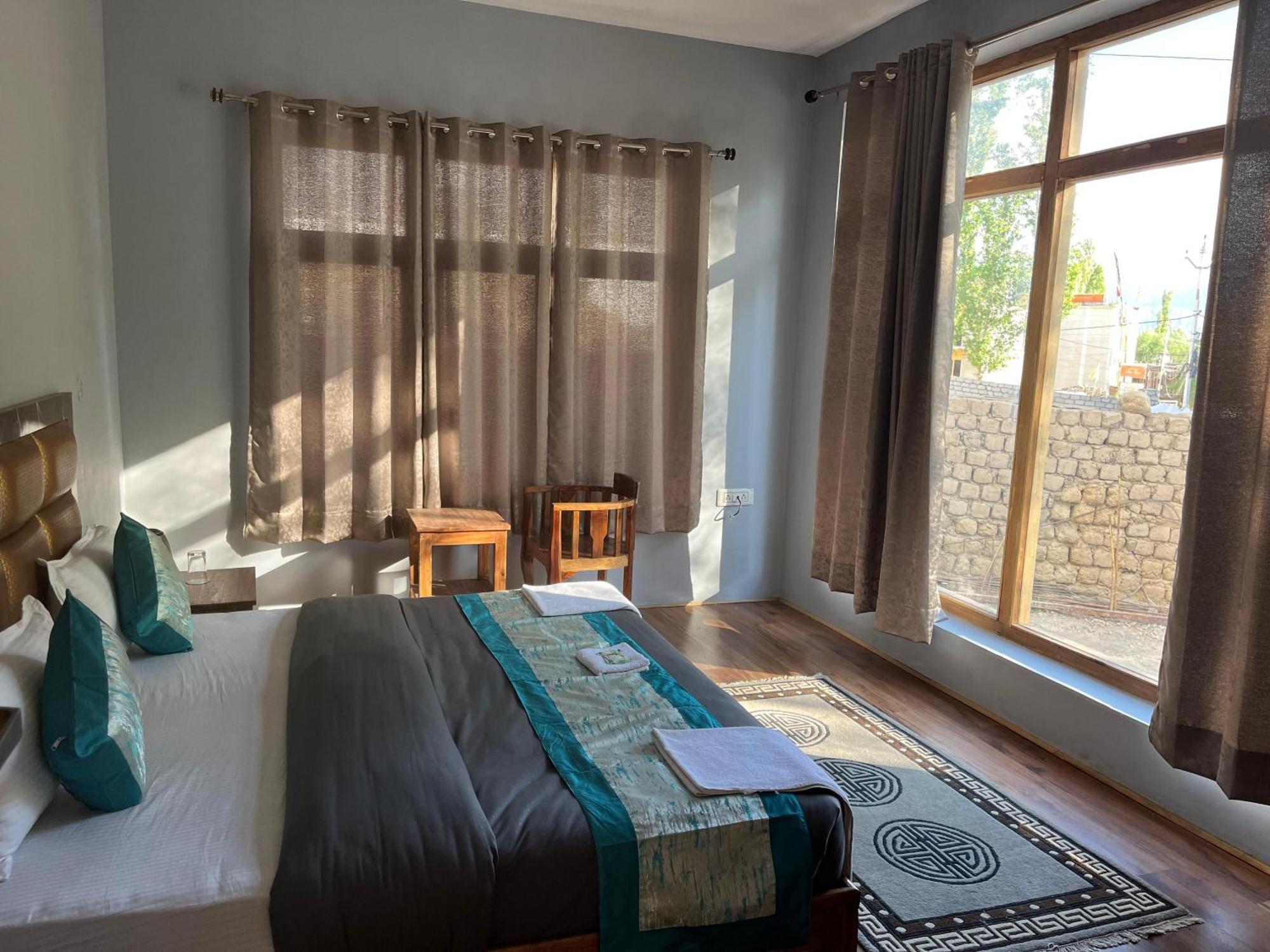 Hotel Honey Bee Leh Zewnętrze zdjęcie